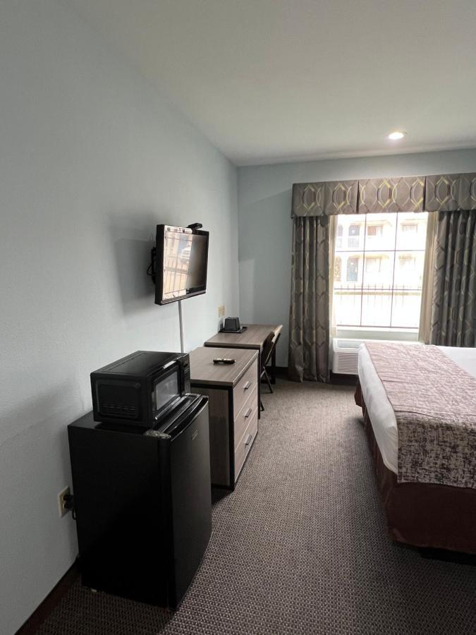 Americas Best Value Inn Sulphur Exterior photo